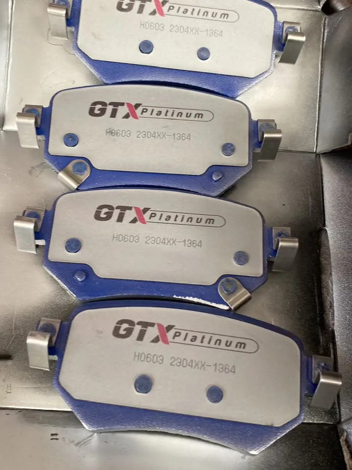Cuatro pastillas de freno GTX Platinum nuevas en su caja